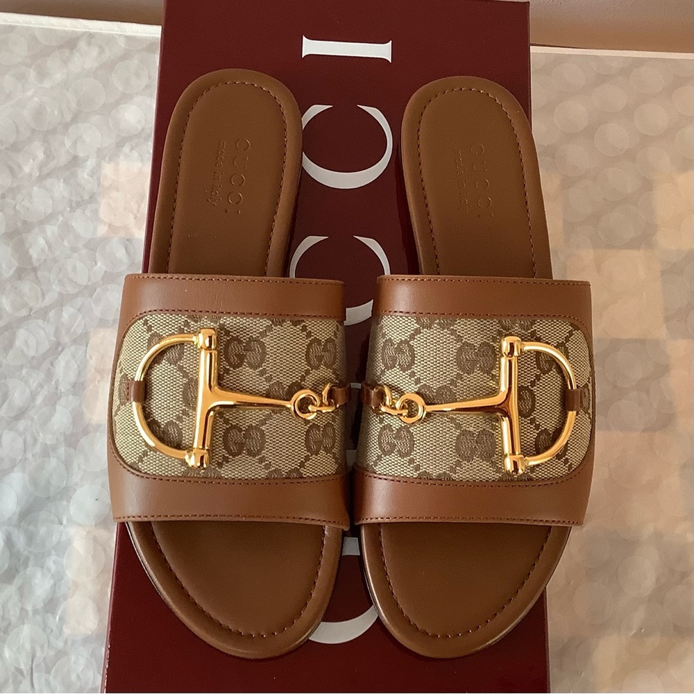 BNIB Gucci Alfa Gold Horsebit Brown GG Canvas Logo Leather Flat Slip Sandal 37.5 - Picture 3 of 12